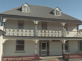 Grays Hotel